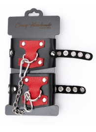Черные наручники с красным декором и заклепками - Crazy Handmade - купить с доставкой в Севастополе