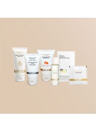 Набор YESforLOV La Trousse Enchantée в бежевой косметичке - YESforLOV - купить с доставкой в Севастополе