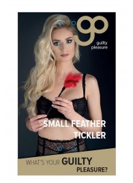 Пластиковая метелочка с красными пёрышками Small Feather Tickler - 32 см. - Blush Novelties - купить с доставкой в Севастополе