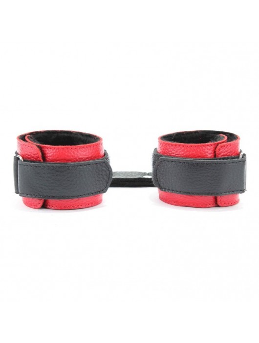 Красно-чёрные кожаные наручники с меховым подкладом - БДСМ Арсенал - купить с доставкой в Севастополе